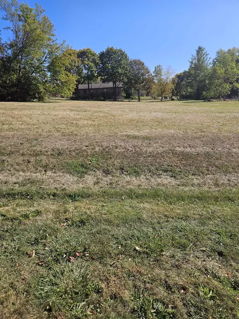 2103 Southgate, Lake Summerset, IL 61019 photo 2