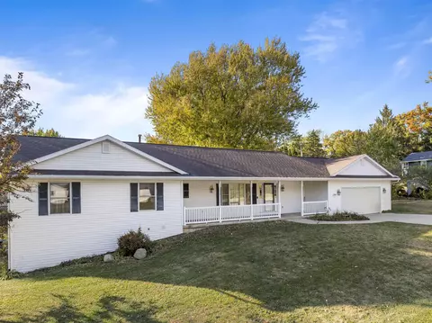 2904 Franz Dr, Rockford, IL 61101