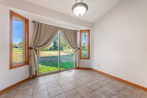 802 Gainsboro Rd, Lake Summerset, IL 61019 photo 8