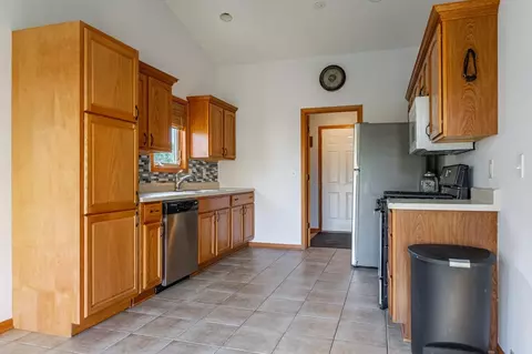 802 Gainsboro Rd, Lake Summerset, IL 61019 photo 7