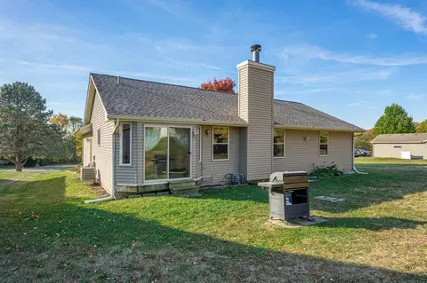 802 Gainsboro Rd, Lake Summerset, IL 61019 photo 32
