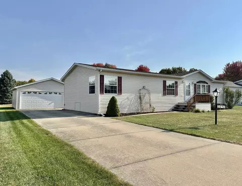 5640 Irving Blvd, Machesney Park, IL 61115
