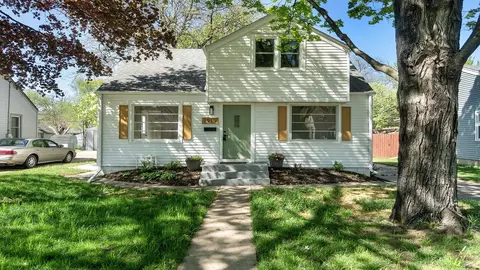 1919 Sharon Ave, Rockford, IL 61103
