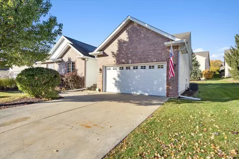 1441 Stone Bridge Xing, Rockford, IL 61108