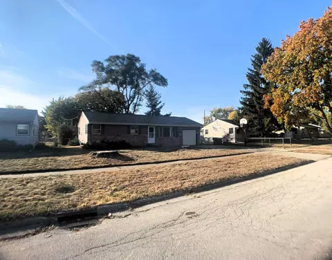 7504 Orion St, Loves Park, IL 61111