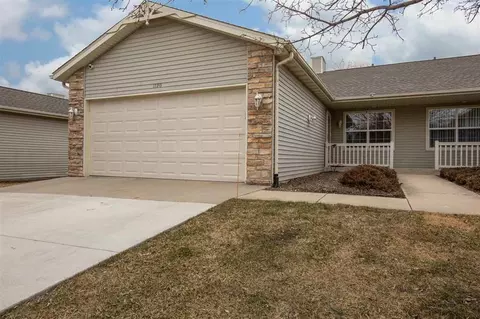 1120 Trowbridge Ln, Rockford, IL 61107