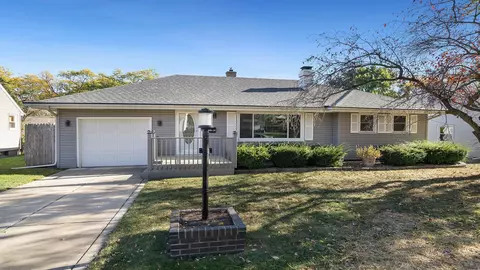 336 S Vale Ave, Rockford, IL 61108