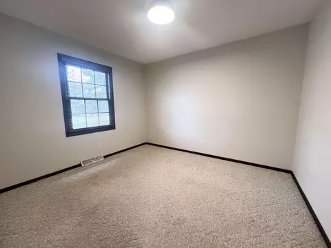 12062 Blue Spruce, Roscoe, IL 61073 photo 15