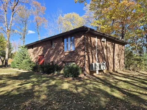 4726 Trevor Cir, Rockford, IL 61109