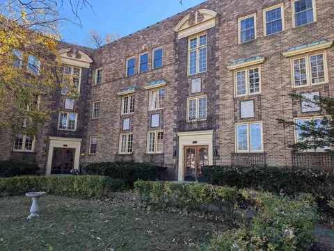 441 W Exchange Apt 302 St, Freeport, IL 61032