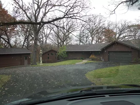 1870 Mill Rd, Cherry Valley, IL 61016