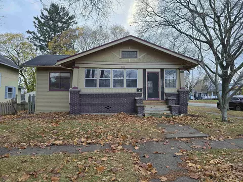 326 Logan St, Rockford, IL 61103