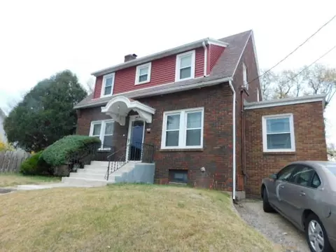 1010 18th St, Rockford, IL 61104