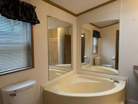 103 Deer Point Dr, Freeport, IL 61032 photo 13