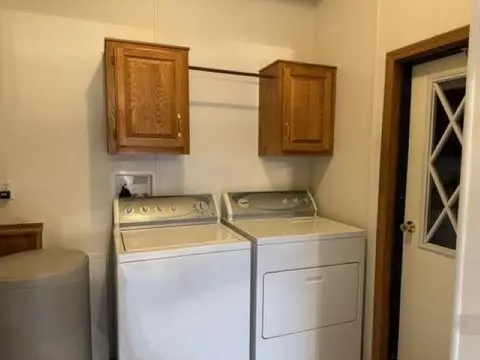 103 Deer Point Dr, Freeport, IL 61032 photo 9
