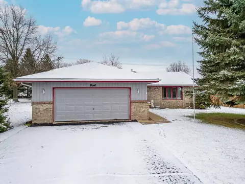 6571 Swansdown Dr, Loves Park, IL 61111