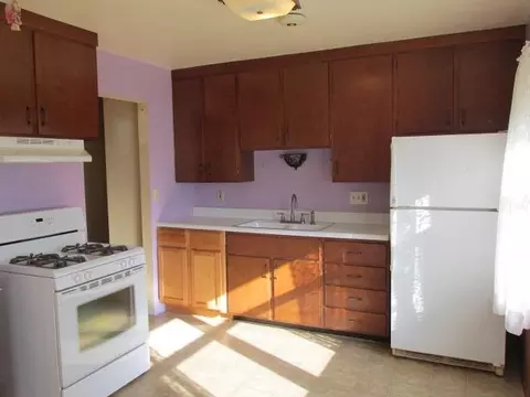3279 W Knox Dr, Freeport, IL 61032 photo 5