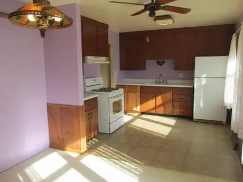 3279 W Knox Dr, Freeport, IL 61032 photo 4