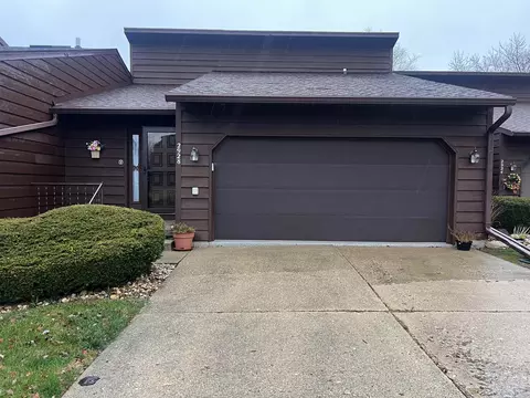2928 Acorn Dr, Freeport, IL 61032