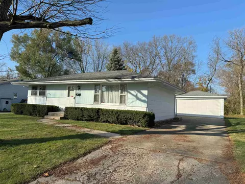 4024 Florida Dr, Rockford, IL 61108