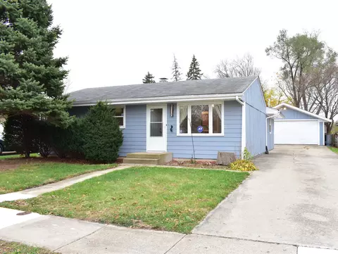 2015 Maple Ave, Loves Park, IL 61111
