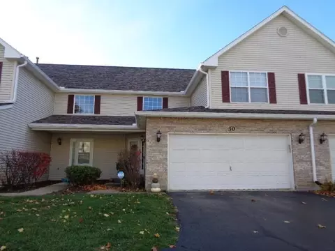 12014 Baneberry Apt 30 Dr, Roscoe, IL 61073