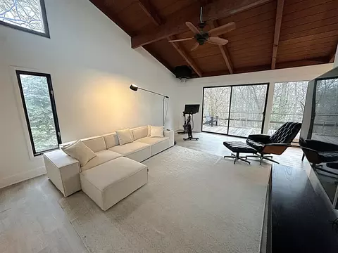 Living - 1460 Chadbourne, Davis, IL 61019 photo 2 of 2