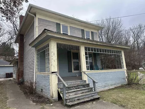 111 Mill St, Mount Carroll, IL 61053