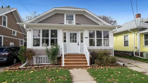 625 Watson St, Aurora, IL 60505