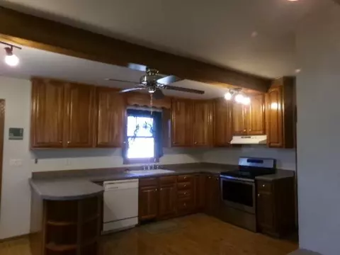 1248 S Walnut Ave, Freeport, IL 61032 photo 7