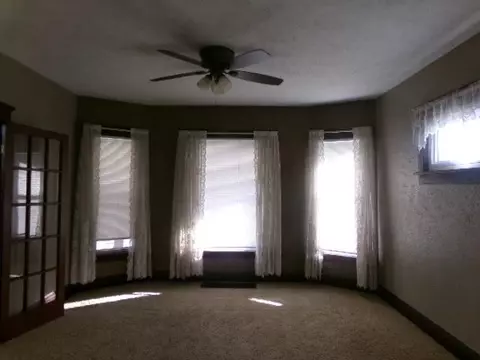 1248 S Walnut Ave, Freeport, IL 61032 photo 2