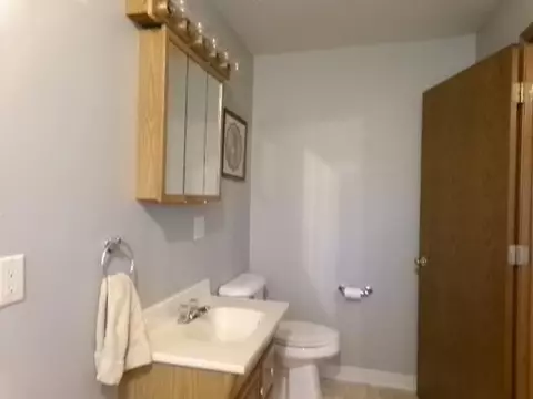 1248 S Walnut Ave, Freeport, IL 61032 photo 9