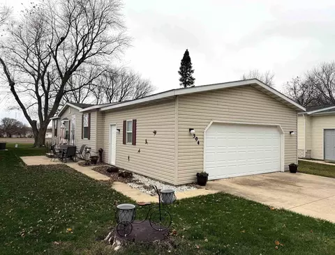 304 Elder Ln, Belvidere, IL 61008