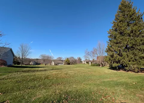 1328 Dresden Dr, Lake Summerset, IL 61019