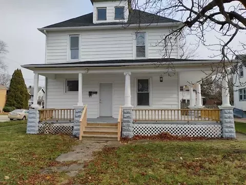 1704 9th St, Rockford, IL 61104