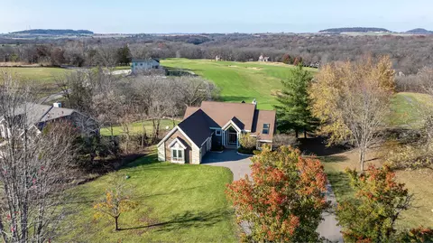 117 W Glen Hollow Rd, Galena, IL 61036