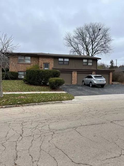 4204 Eastridge Dr, Rockford, IL 61107