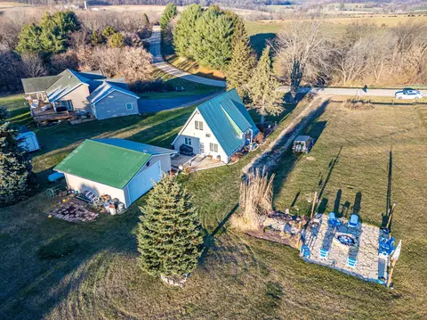 13 W A157 W Apple Canyon Rd, Apple River, IL 61001