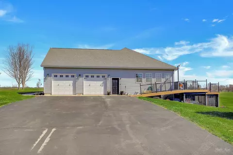 28 Colonial Ct # -2, Lanark, IL 61046 photo 27