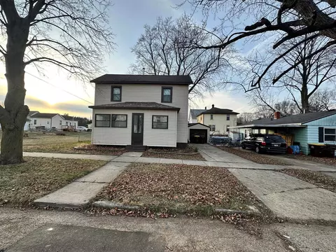 808 S Blackhawk, Freeport, IL 61032