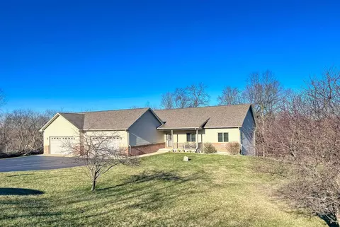 4-47 Grandview Dr, Lanark, IL 61046 photo 2