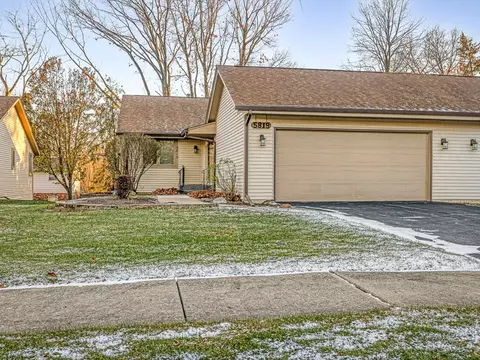 5819 Elaine Dr, Rockford, IL 61109