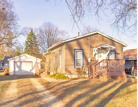 5312 Garden Plain Ave, Loves Park, IL 61111