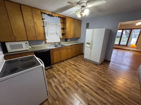 214 W Dame Ave, Lanark, IL 61046 photo 12