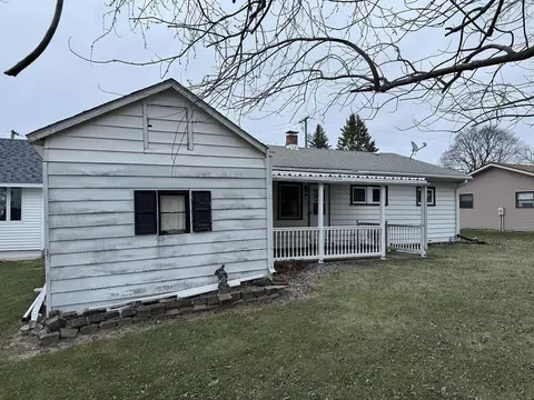214 W Dame Ave, Lanark, IL 61046 photo 6