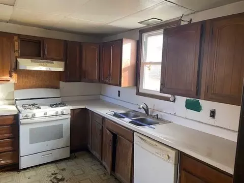 203 S Broad St, Lanark, IL 61046 photo 2