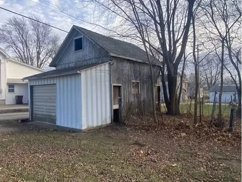 203 S Broad St, Lanark, IL 61046 photo 16