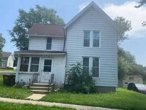 203 S Broad St, Lanark, IL 61046 photo 11