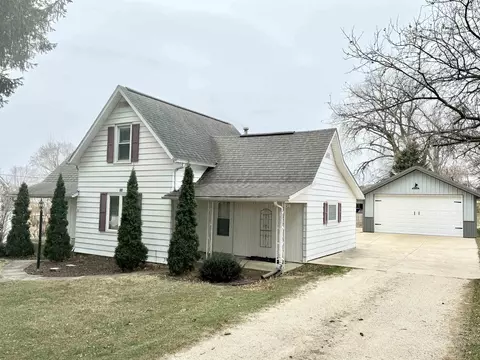 114 S Westside Ave, Lanark, IL 61046