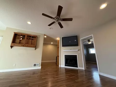 114 S Westside Ave, Lanark, IL 61046 photo 6